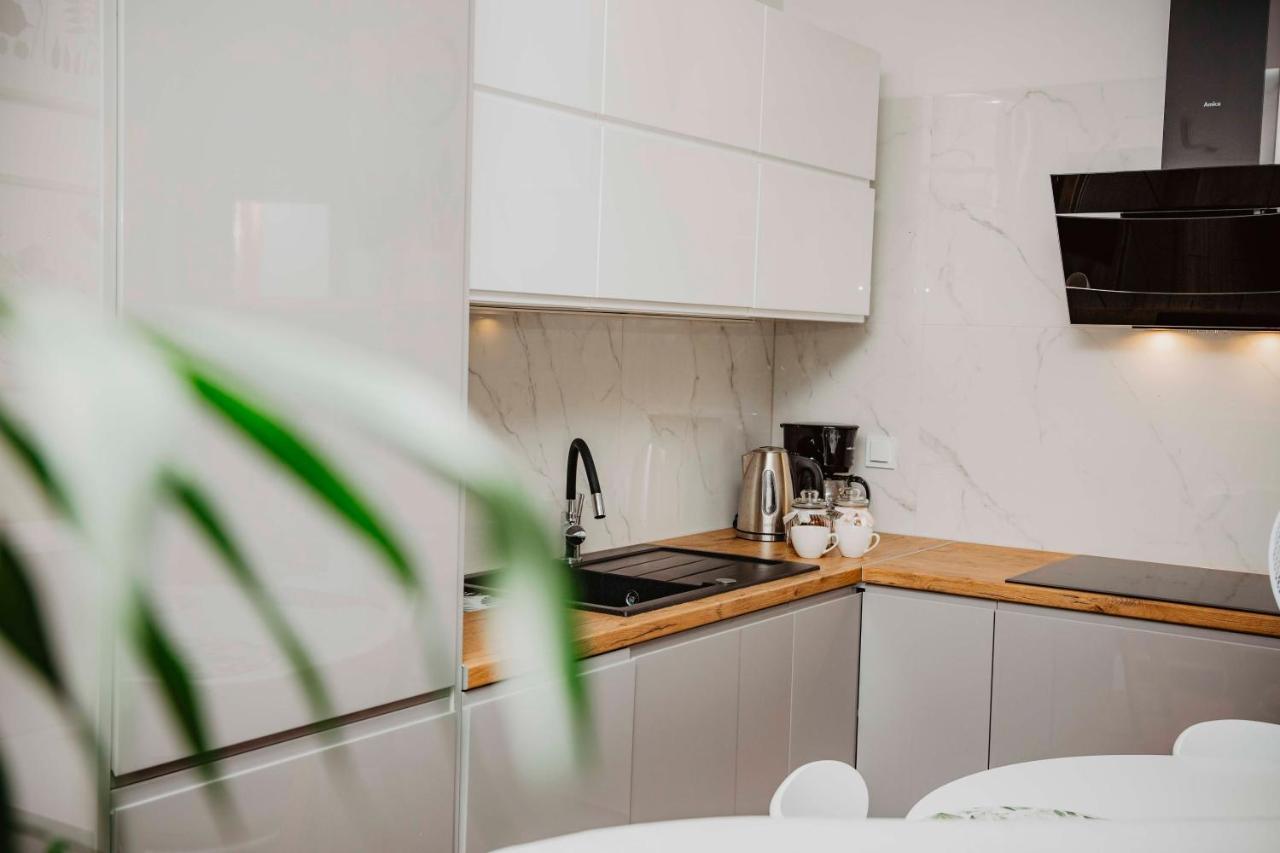 Jbhotels Apartament Comfort Apartment *